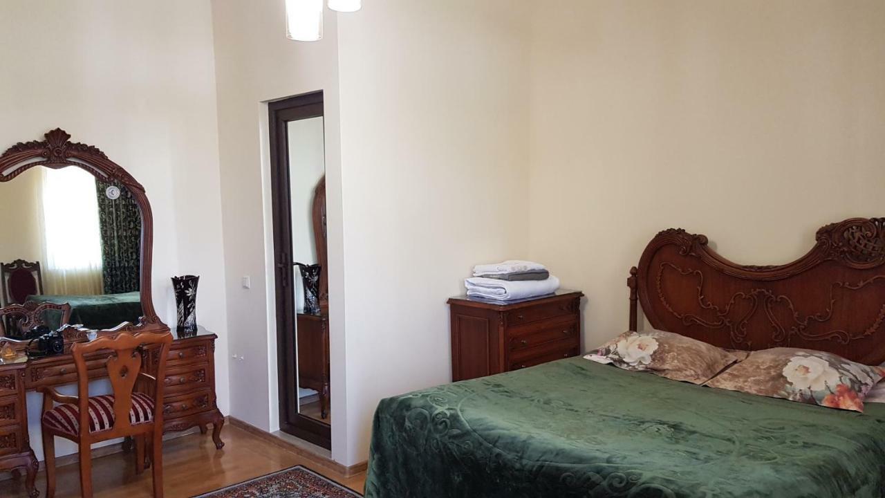 Guest House Luka Batumi Luaran gambar