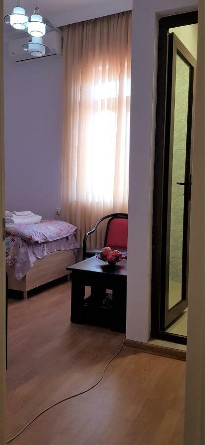 Guest House Luka Batumi Luaran gambar