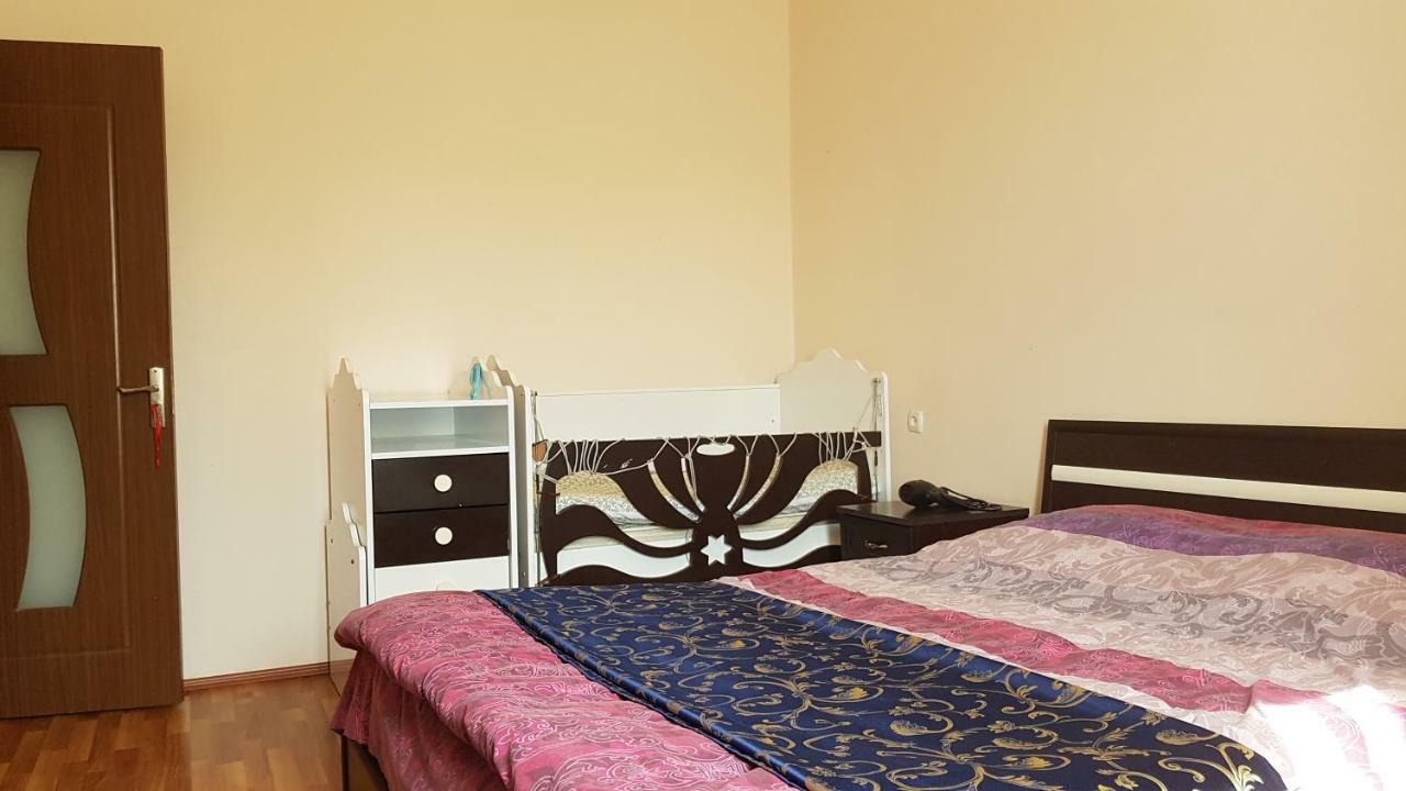 Guest House Luka Batumi Luaran gambar