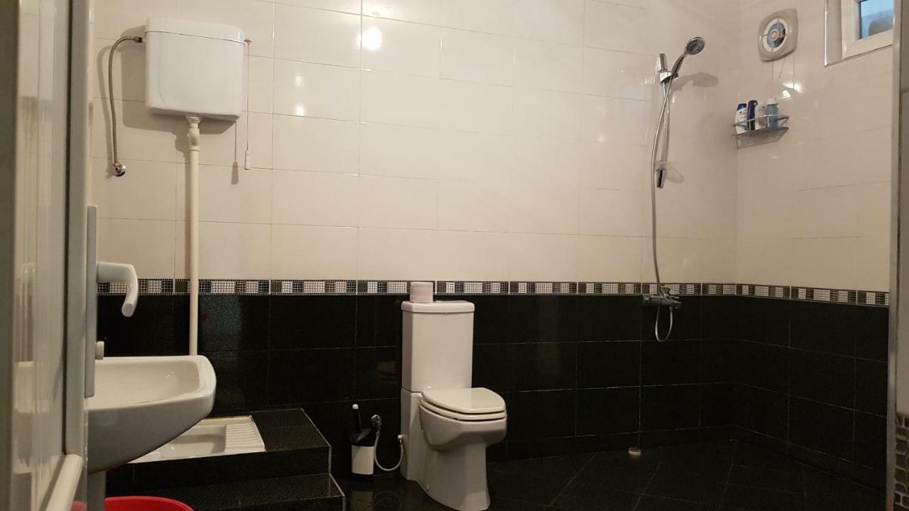 Guest House Luka Batumi Luaran gambar