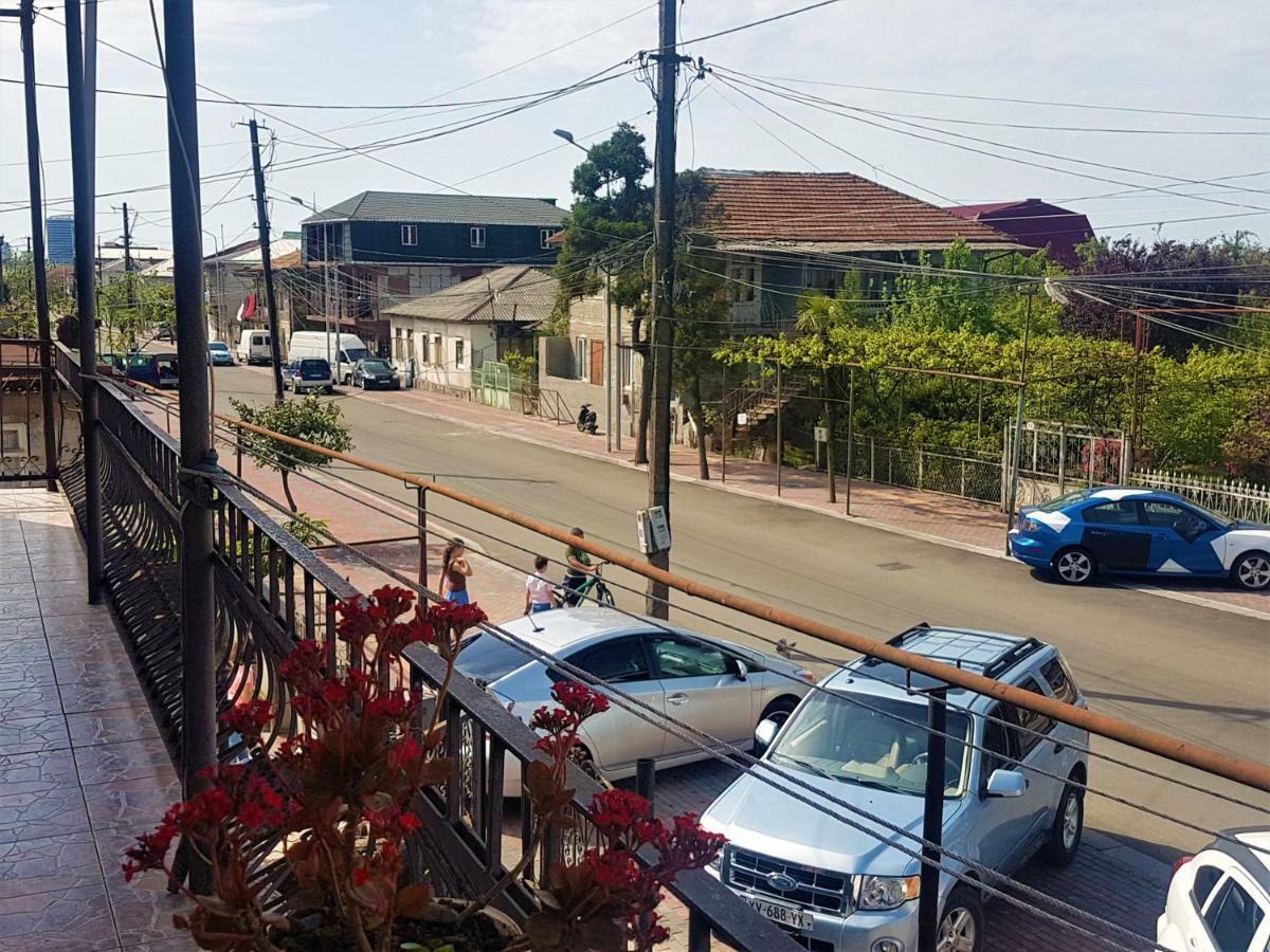 Guest House Luka Batumi Luaran gambar