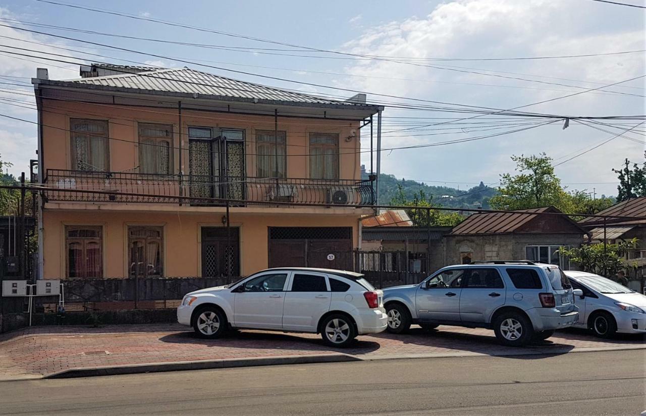 Guest House Luka Batumi Luaran gambar